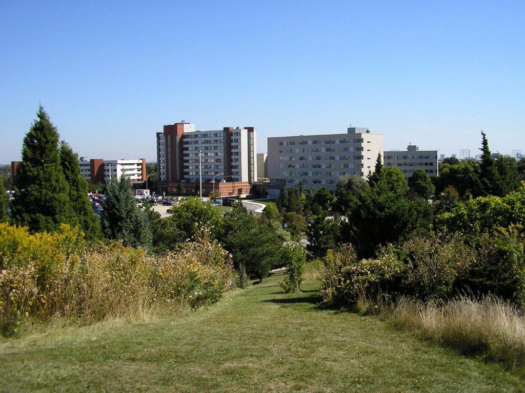 Humber College North Campus Residence Brampton Exterior photo