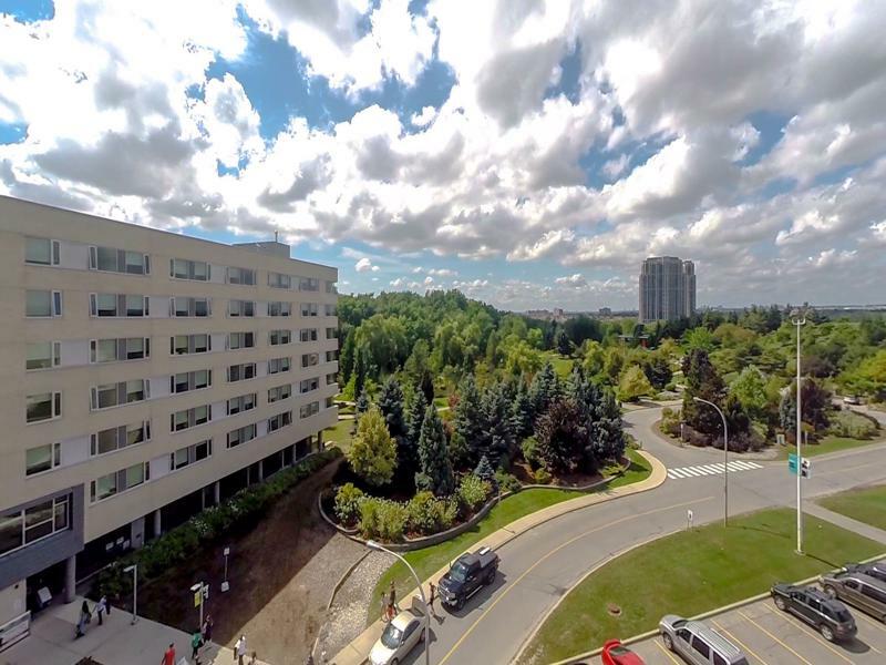 Humber College North Campus Residence Brampton Exterior photo